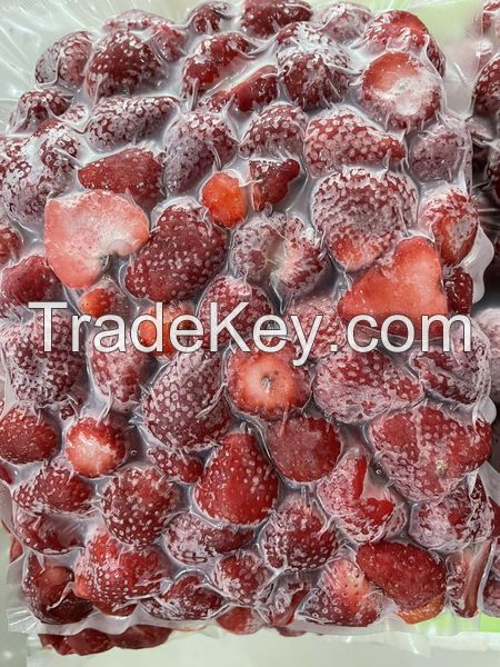 FROZEN STRAWBERRIES BEST QUALITY FOR FROZEN YOGURT AND CAKES WITH VIETNAM ORIGIN