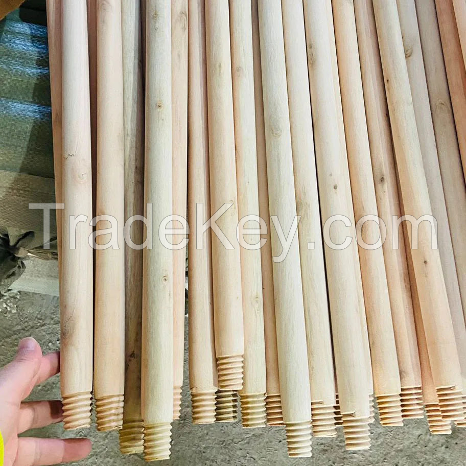 HEAVY-DUTY BROOM HANDLE / MADE FROM NATURAL MATERIALS / MADE IN VIETNAM