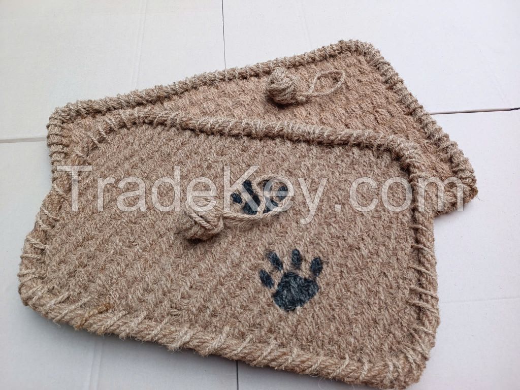 PET BED MAT FROM COCONUT FIBER / SOFT AND NATURAL / MADE IN VIETNAM