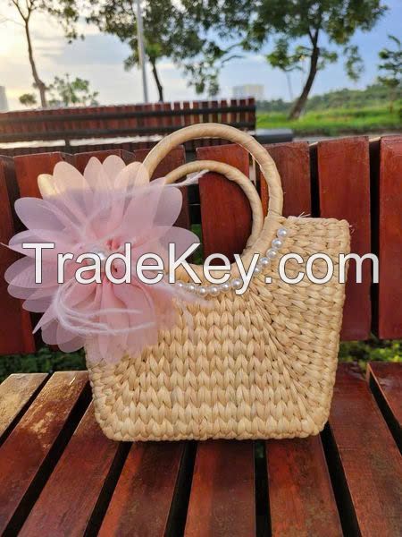 HANDWOVEN HYACINTH SHOPPING BAG / LIGHTWEIGHT & TRENDY / MADE IN VIETNAM