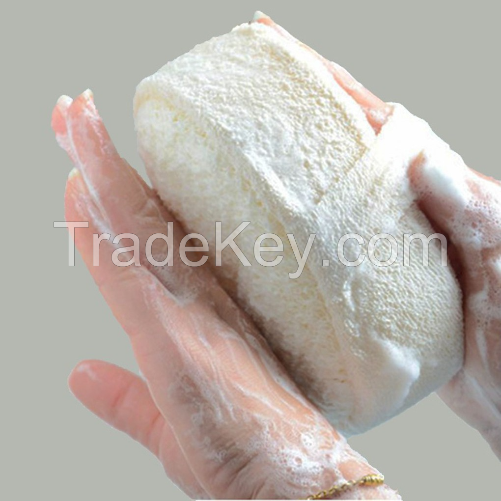 100% NATURAL LOOFAH BODY SCRUBBERS / SOFT, EFFECTIVE & DURABLE / IDEAL FOR WHOLESALE BUYERS / MADE IN VIETNAM 