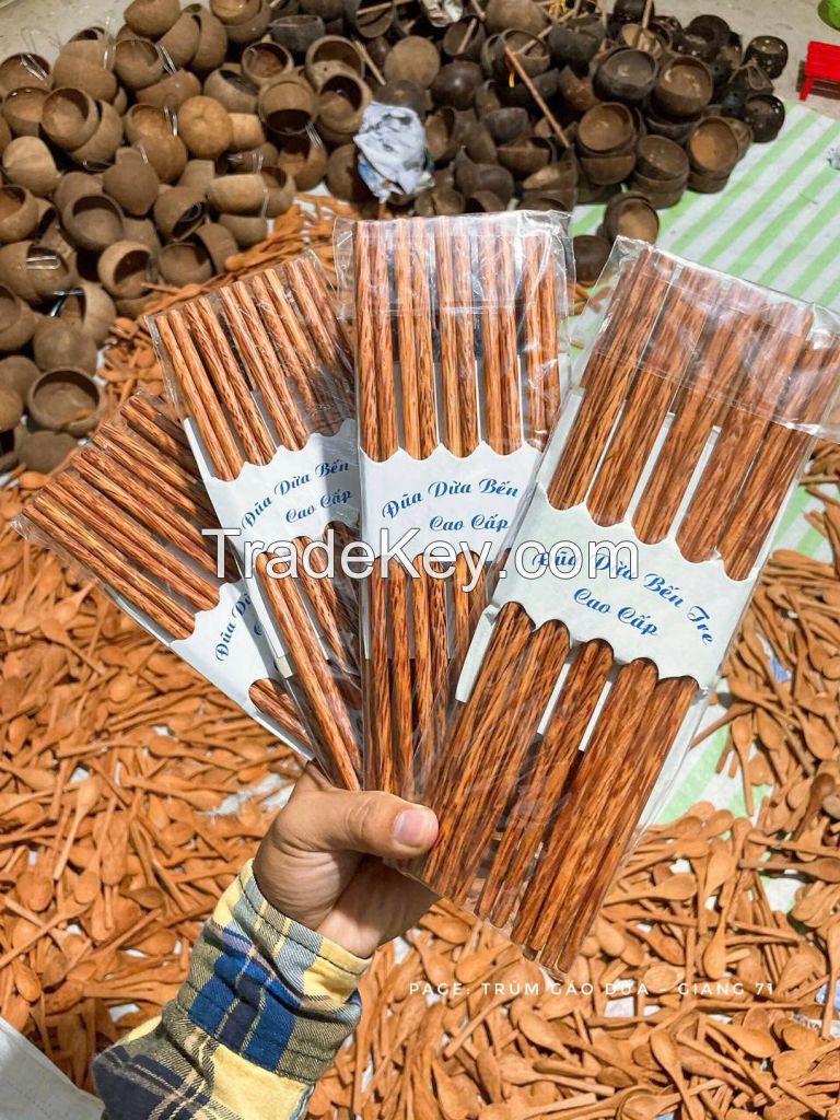 NATURAL COCONUT WOOD CHOPSTICKS / ECO-FRIENDLY &amp; REUSABLE / MADE IN VIETNAM