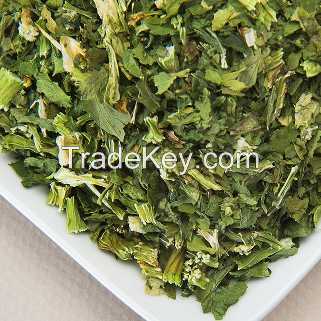 DEHYDRATED CELERY LEAVES / PERFECT FOR SOUPS, SALADS, AND HEALTHY SEASONING