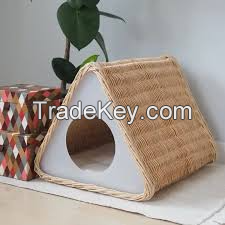 NATURAL RATTAN PET BED / HANDCRAFTED FOR COMFORT / MADE IN VIETNAM