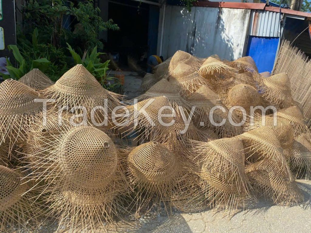 BAMBOO PENDANT LIGHT / CONICAL DESIGN FOR MODERN HOMES / MADE IN VIETNAM