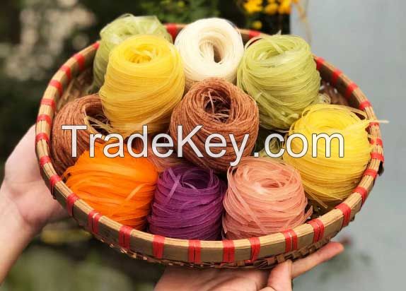 ULTRA-FRESH COLORED RICE NOODLES / DELICATE FLAVOR & BRIGHT TINTS / LOW COST FOR BULK ORDERS / MADE IN VIETNAM