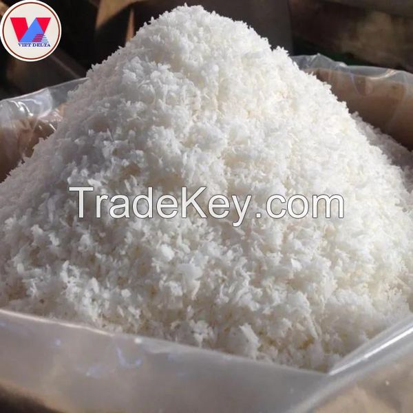 HIGH-GRADE DESICCATED COCONUT / FRESH FLAVOR & ECO-FRIENDLY / BEST FACTORY DEALS / MADE IN VIETNAM