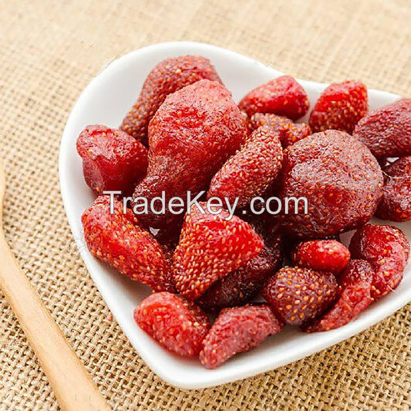 SOFT DRIED STRAWBERRIES / NATURALLY SWEET & CHEWY / MADE IN VIETNAM