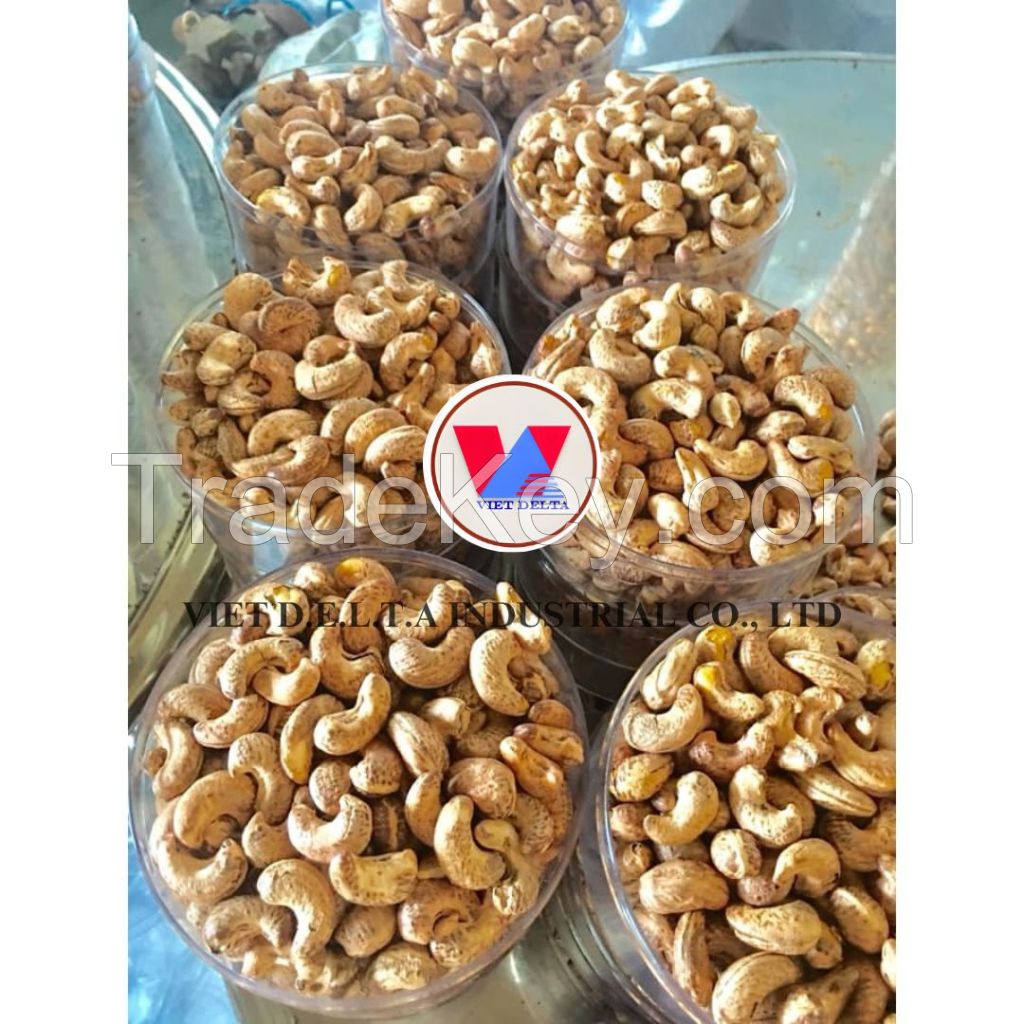 RAW CASHEW NUTS / NATURAL, HEALTHY, AND DELICIOUS / BULK PRICING AVAILABLE / MADE IN VIETNAM 