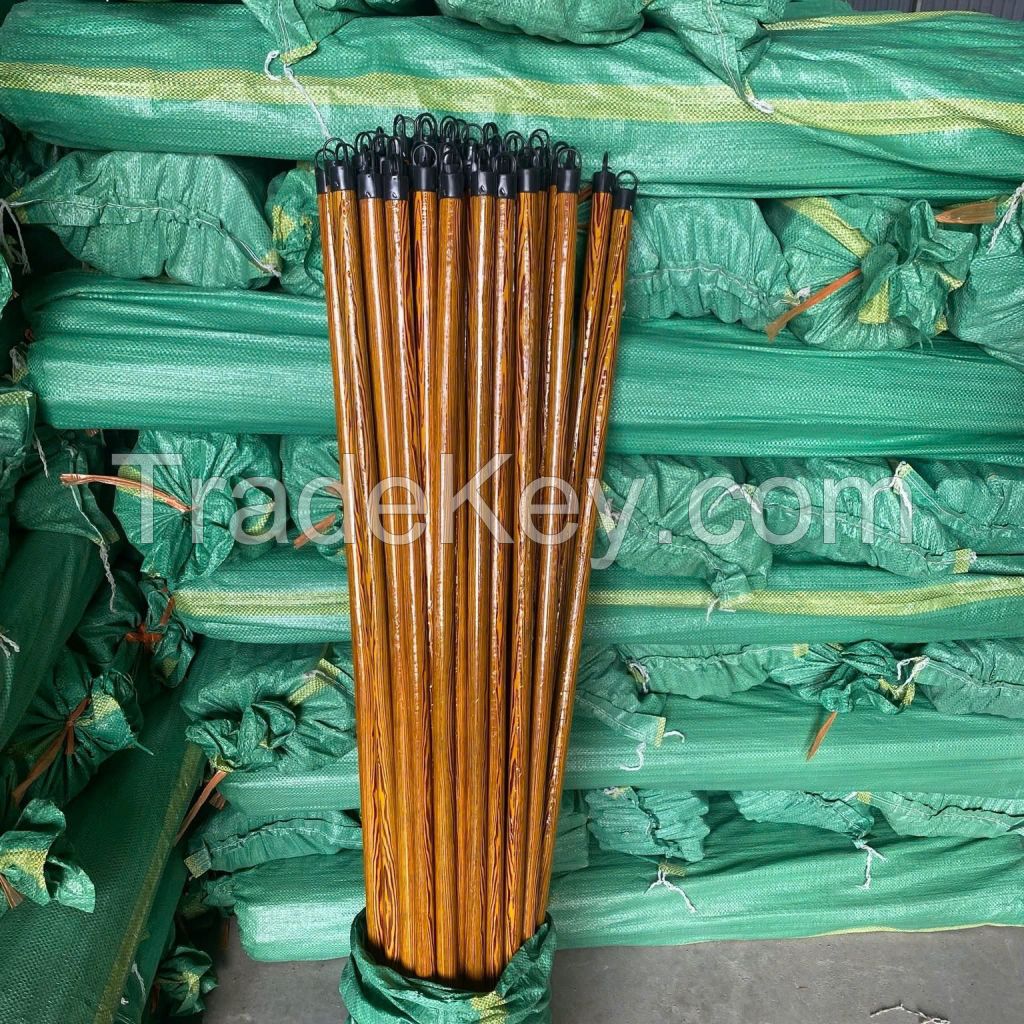 DURABLE AND SMOOTH WOODEN BROOM HANDLES / HANDCRAFTED QUALITY / AFFORDABLE VALUE / MADE IN VIETNAM