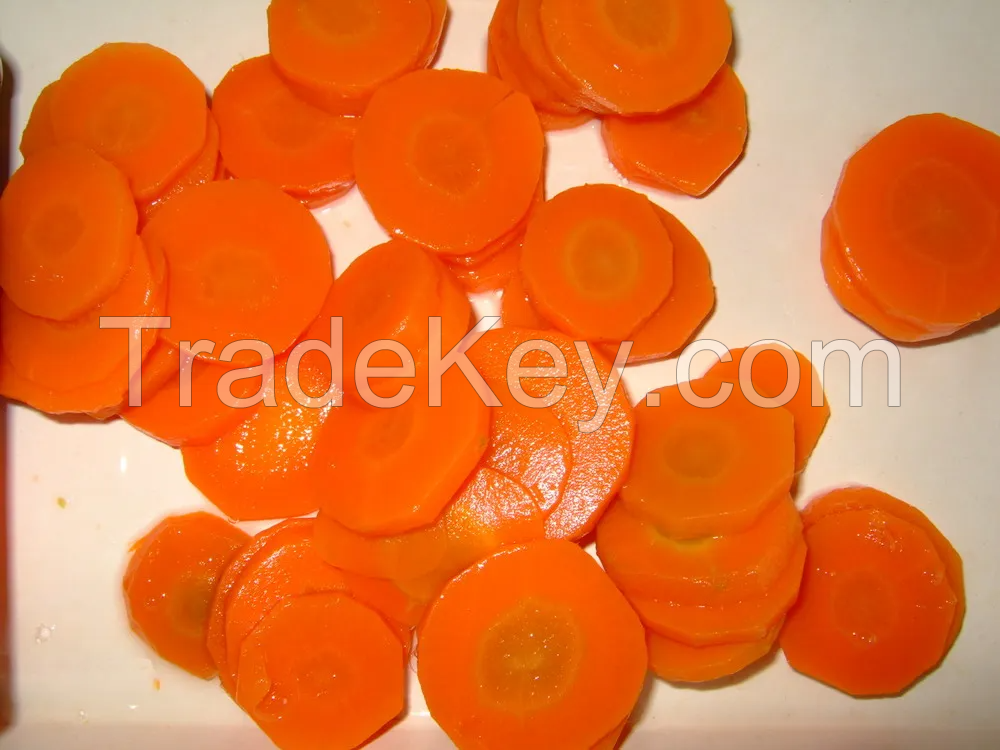 FRESHLY CANNED SLICED CARROTS / HIGH QUALITY / READY-TO-USE / MADE IN VIETNAM