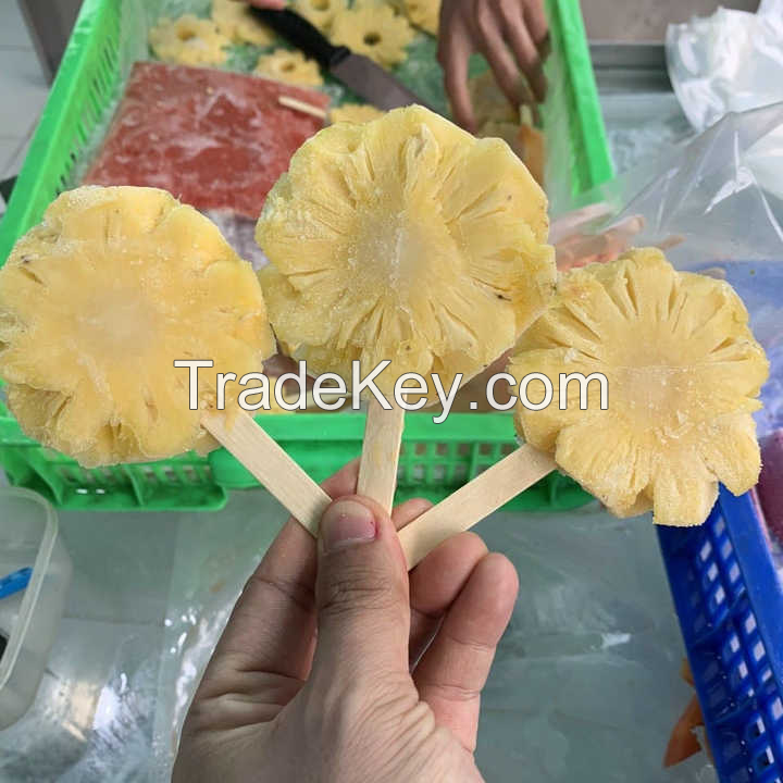 FROZEN PINEAPPLE SLICES / RICH FLAVOR / IDEAL FOR CULINARY USE / EXCELLENT QUALITY / MADE IN VIETNAM