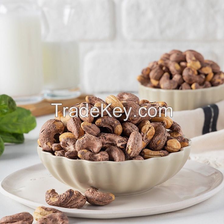 CRUNCHY AND SAVORY SALTED ROASTED CASHEWS / NUTRITIOUS SNACK / PREMIUM QUALITY / MADE IN VIETNAM