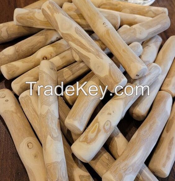 NATURAL COFFEE WOOD DOG CHEW TOY FROM VIETNAM / DURABLE DOG CHEW STICK / HIGH-QUALITY WOODEN CHEW FOR PETS