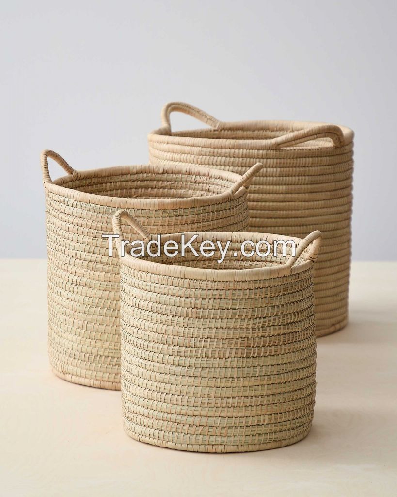 WOVEN RATTAN STORAGE BASKET / MULTIFUNCTIONAL ORGANIZER / HOME DECOR FOR FLOWERS, CLOTHING, AND ACCESSORIES