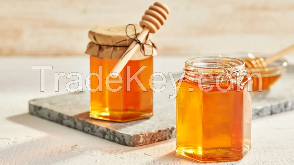 BEE HONEY / HIGH IN VITAMINS, GOOD FOR HEALTH / RAW, PURE, NO CHEMICALS