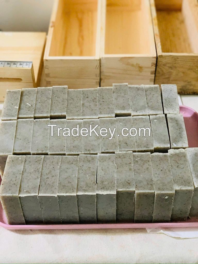 GENTLE BOTANICAL SOAP WITH SEAMOSS / CLEAN INGREDIENTS