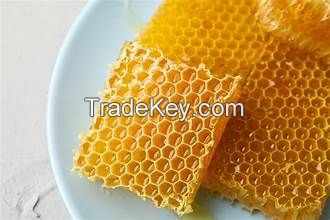 HONEY COMB FROM NATURE PURE AND UNFILTERED CLEAN LABEL SUPPORTING IMMUNE WELLNESS