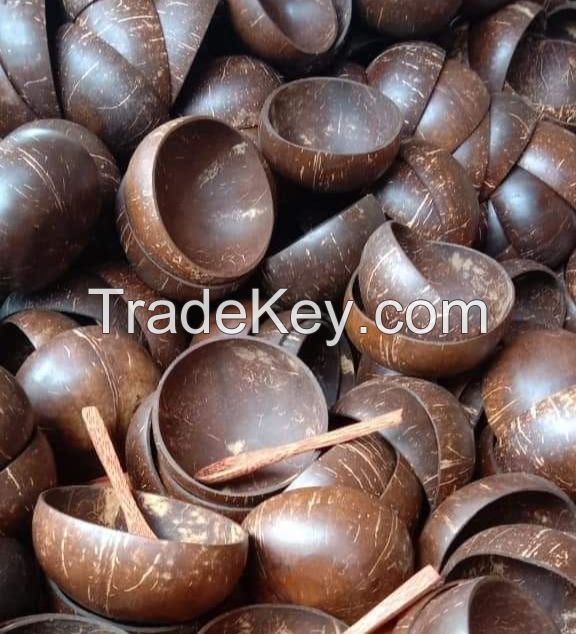 BIODEGRADABLE COCONUT SHELL BOWL / HANDCRAFTED FROM WASTE MATERIAL / SUSTAINABLE HOME PRODUCTS