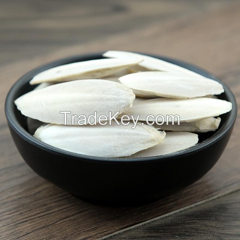 PURE DRIED CUTTLEFISH BONE / CALCIUM RICH / BULK SUPPLY FOR PET CARE AND FEED MANUFACTURERS
