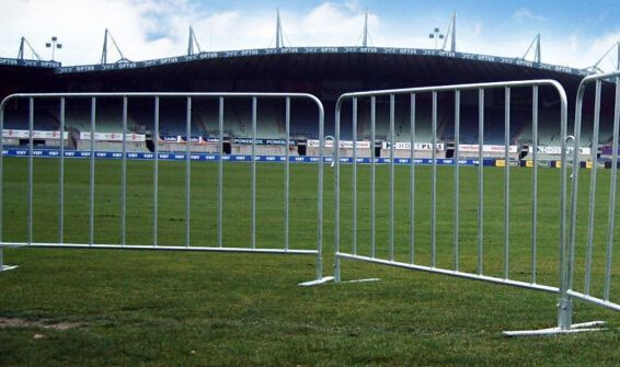 Galvanized or Powder Coated Temporary Crowd Control Mesh Fencing