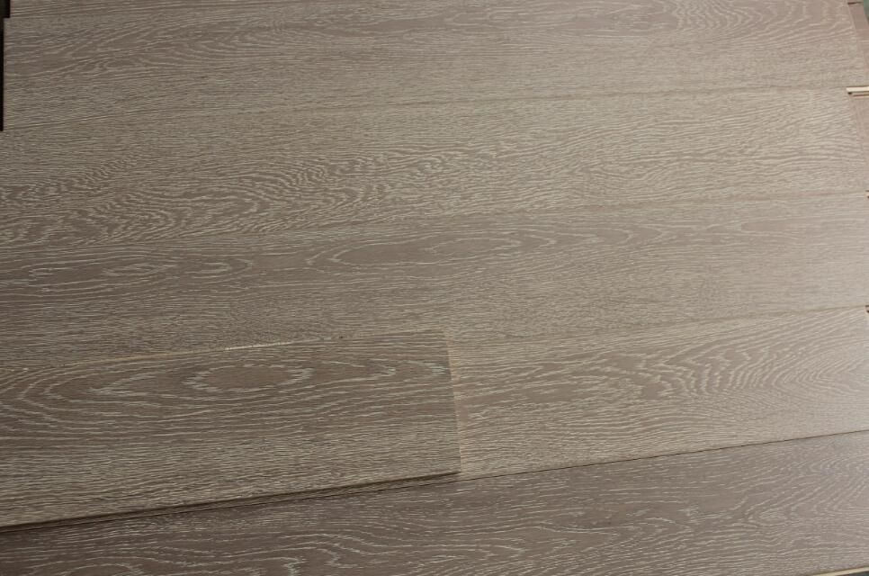 Russian oak Engineered flooring