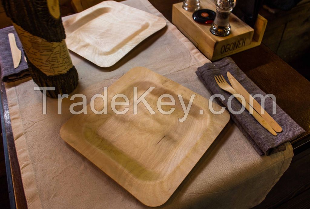 Disposable wooden tableware