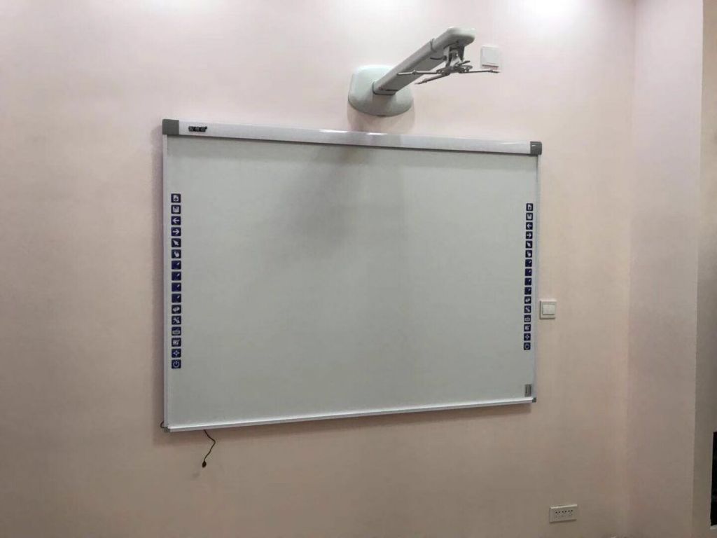 Molyboard infrared intetractive whiteboard with 10 points