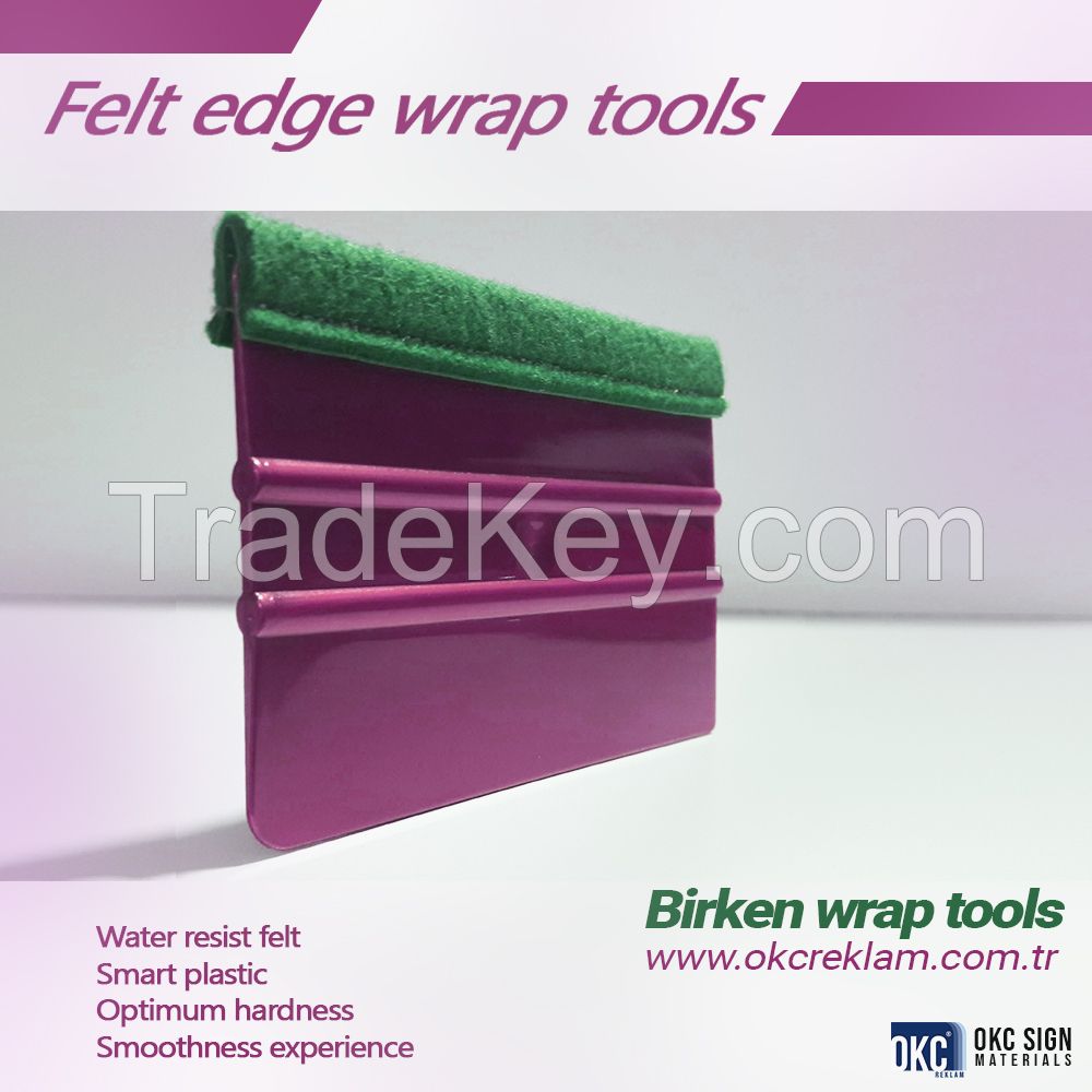 Felt edge wet squeegee