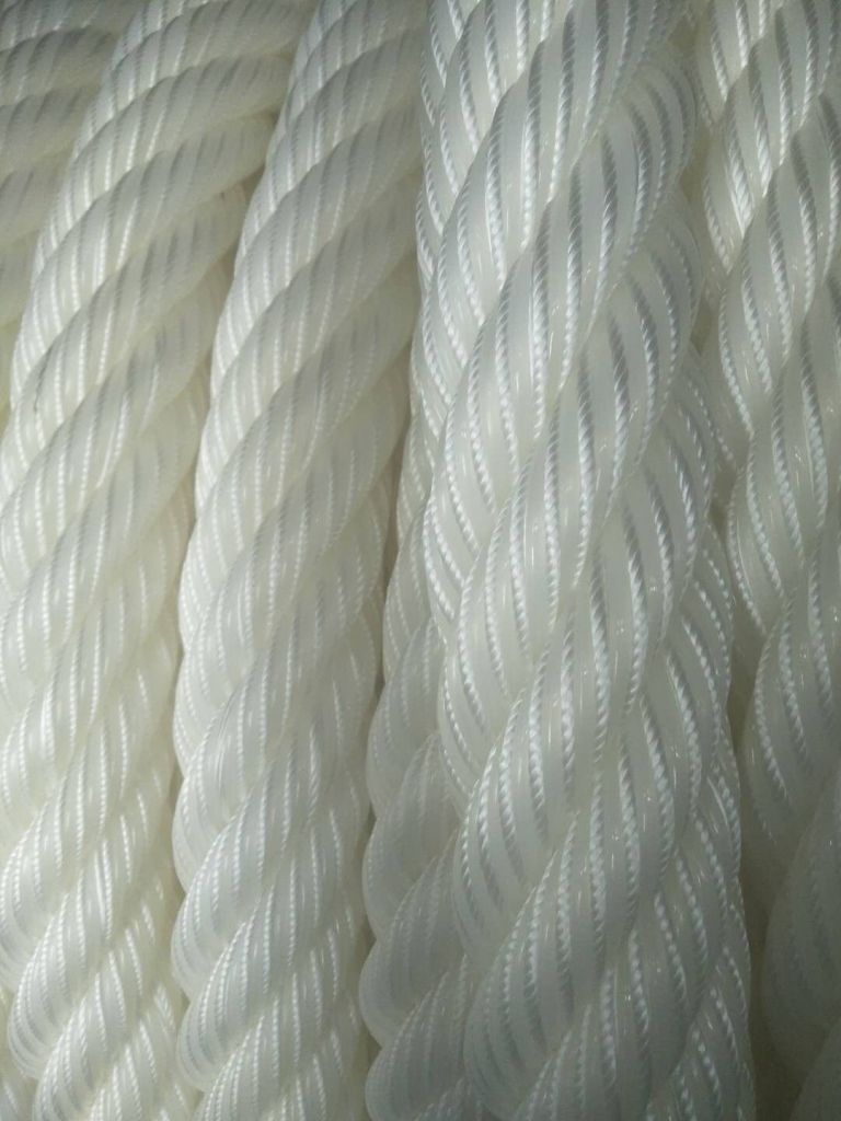 Polypropylene mooring rope