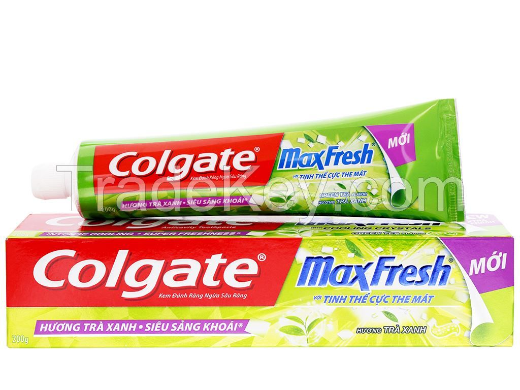 Col-gate Maxfresh toothpaste green tea flavor 180g.