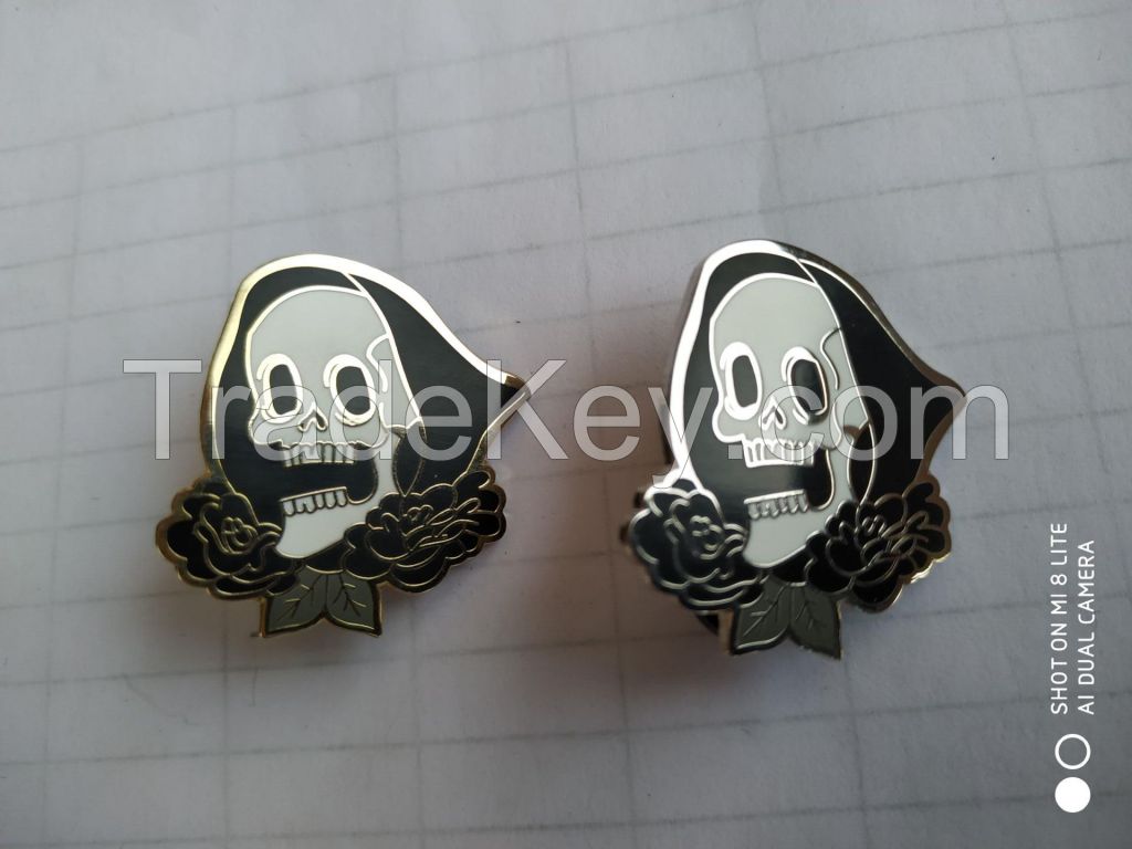 Customizable Hard enamel skull pin