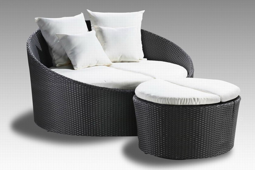 Rattan Beach Bed