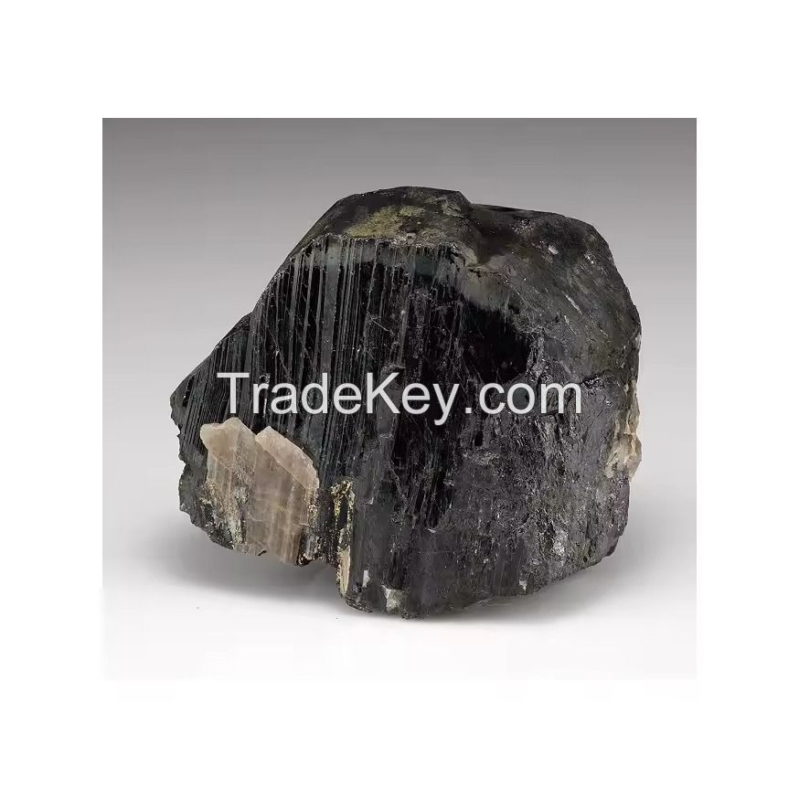 High grade tantalite coltan ore available in bulk for global buyers