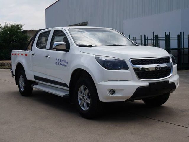 Faw Hongta T340 Pickup Has Watched Way Too Many Ford Explorer Commercials