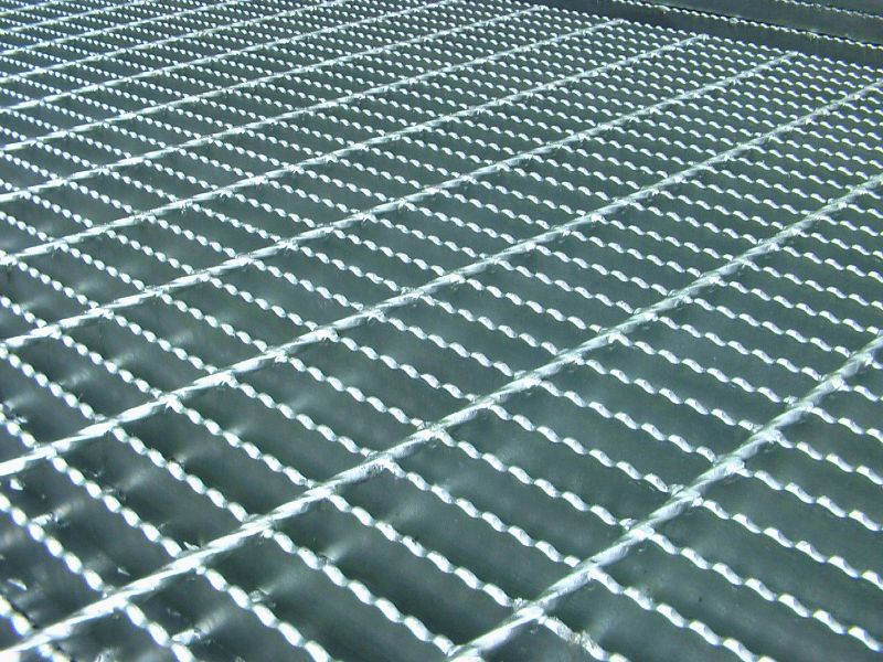 hot dip galvanized serrated steel grating