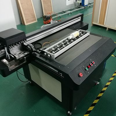 Direct UV Flatbed Printer Machine on Wine Bottle Objects 