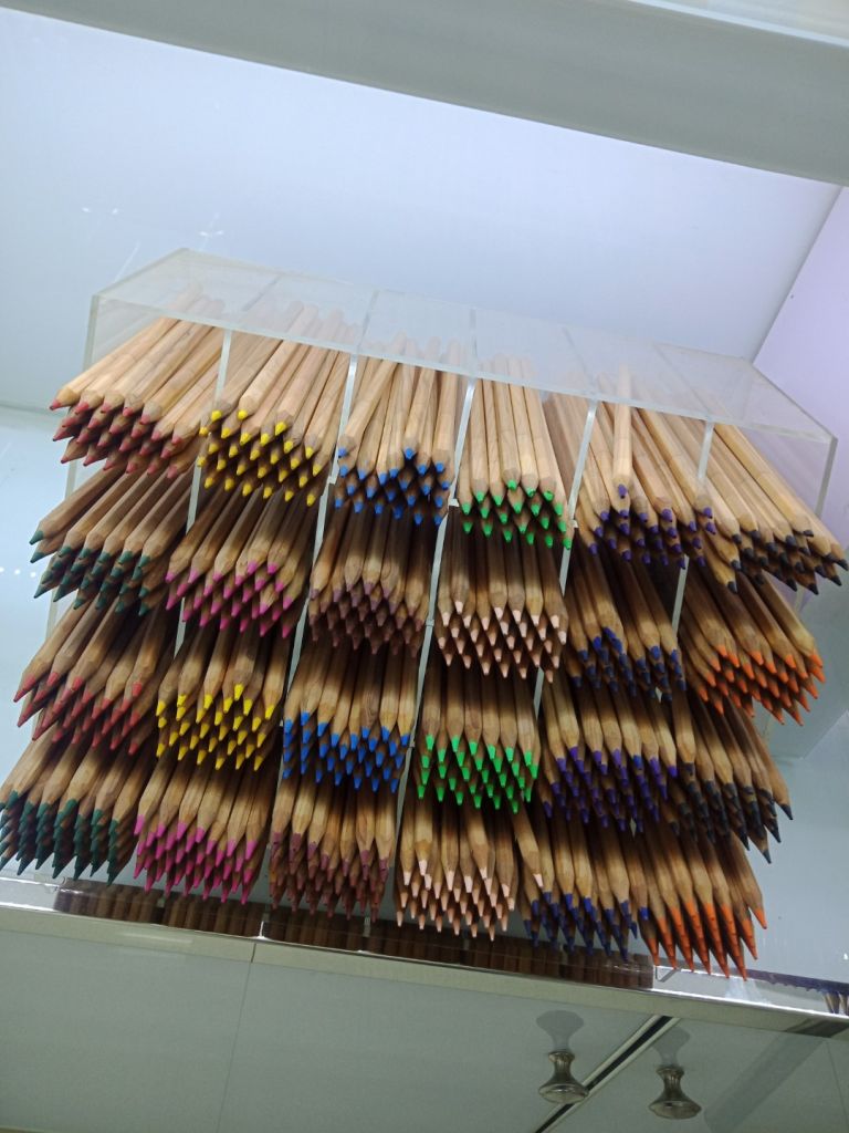 Cedar wooden  24-colored pencils