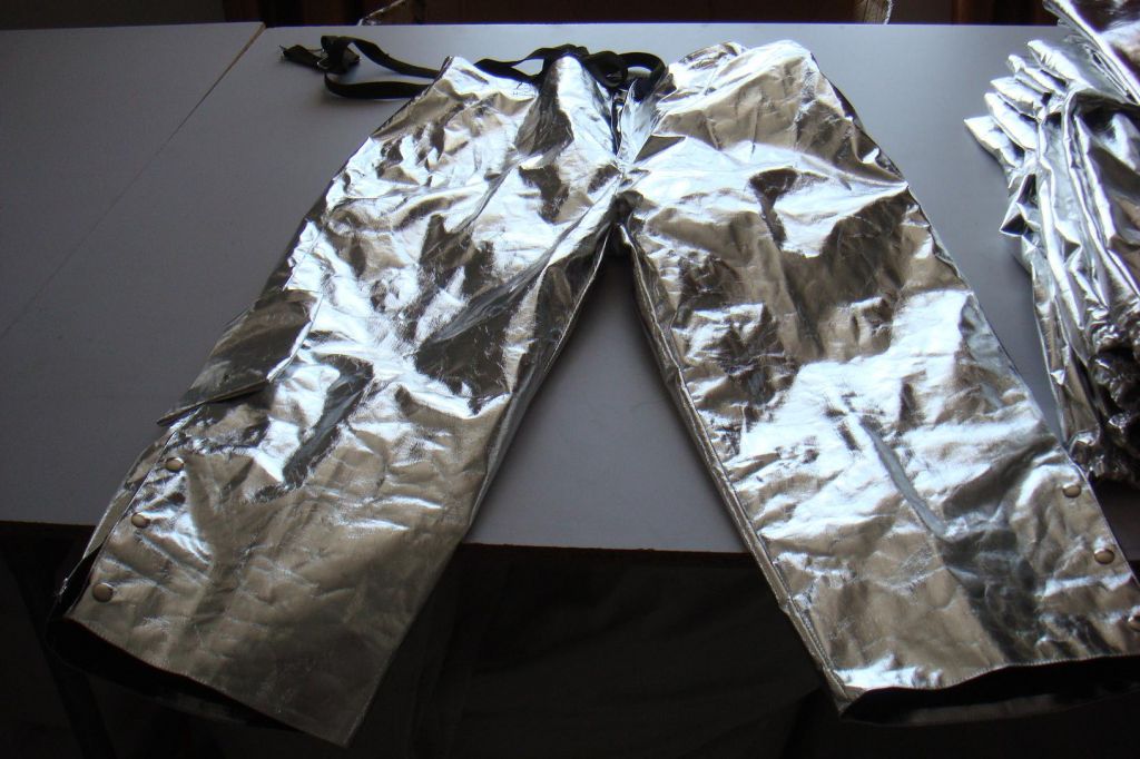 Heat-insulating clothing fire-resistance clothing aluminum foils protective suit