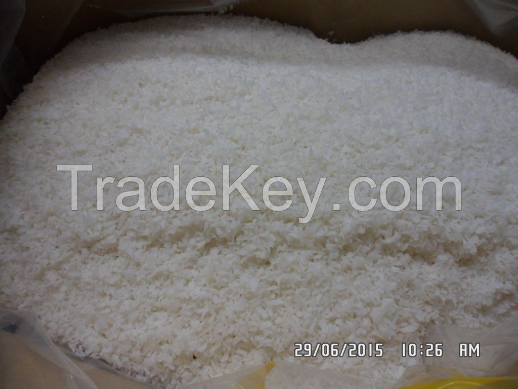 Desiccated coconut high fat medium grade