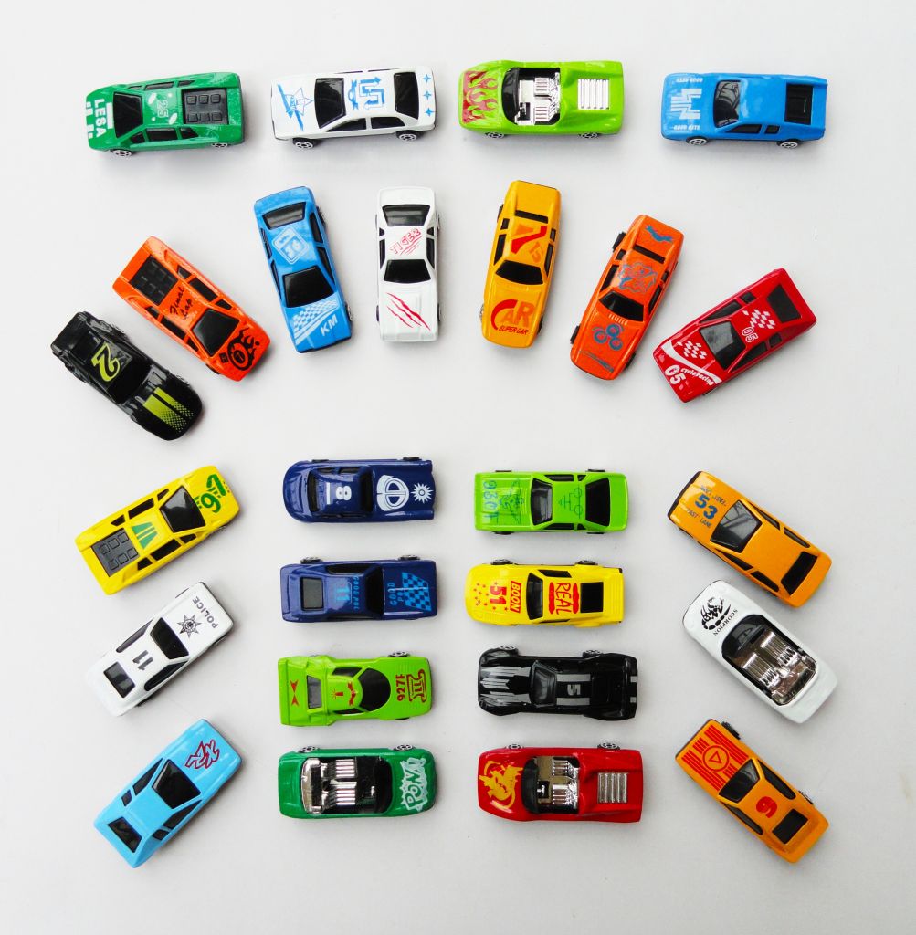 50 Piece Metal Mini Die Cast Car Racing Playset
