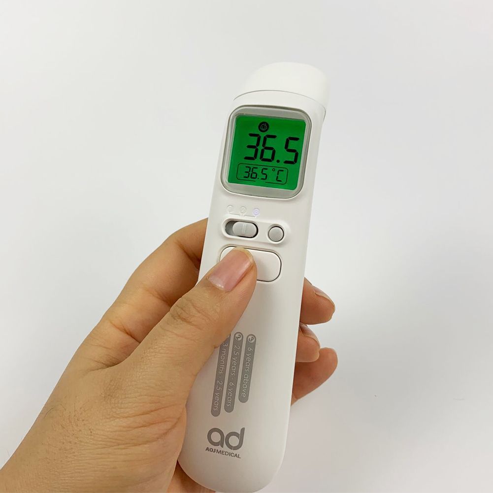 2019 newest medical thermometer smart thermometer with magnetic probe cover 