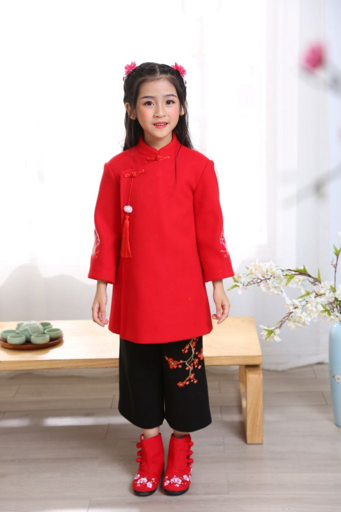 Cheap hot sale girl Tang suit children Hanfu Chinese traditional embroidered clothing tops and skirts long sleeve cheongsam