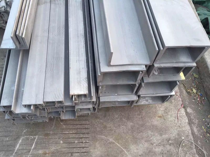 Stainless steel channel bar