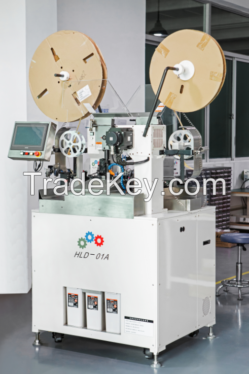 Terminal crimping machine