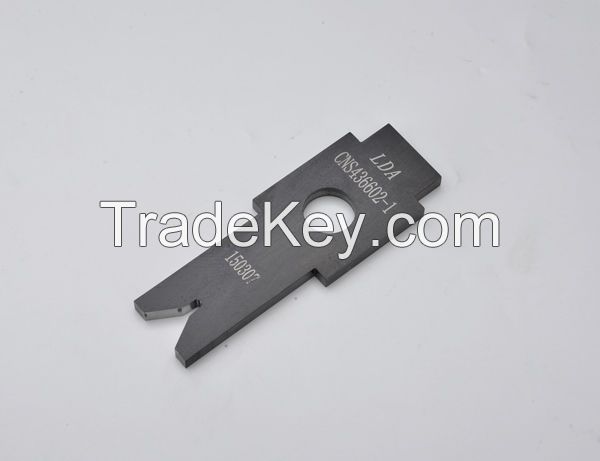 Terminal crimping blade