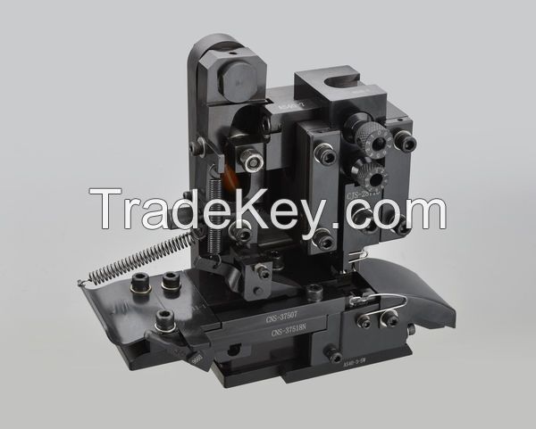 Terminal crimping die