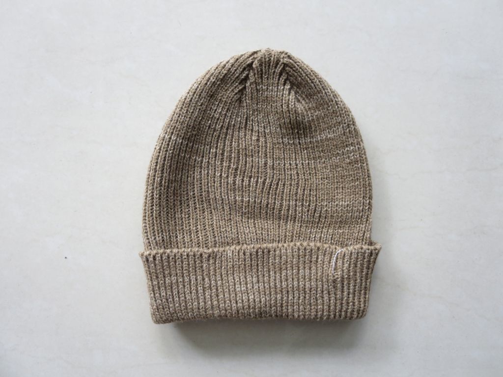 Simple knitted hat