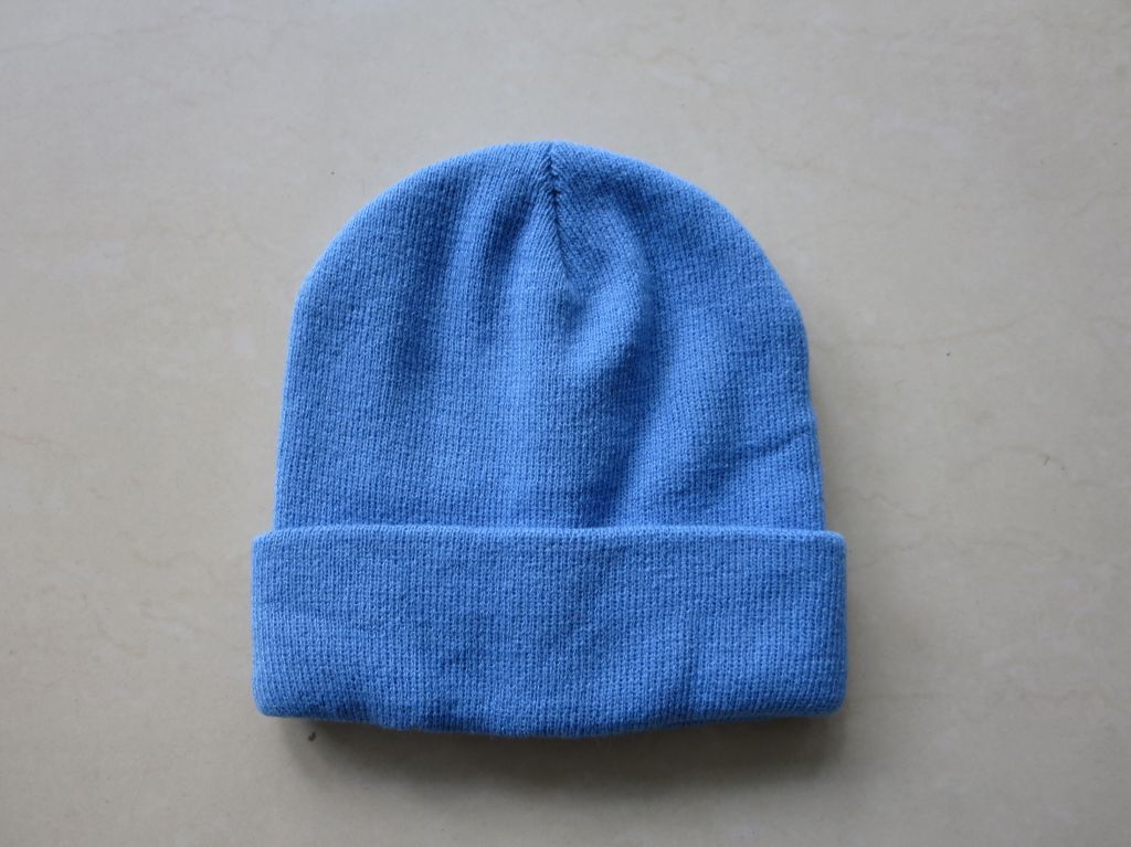 Simple knitted hat