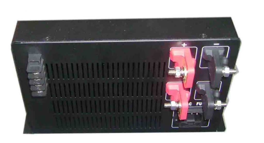 3000W Pure sine wave power inveter 12V to 220V 